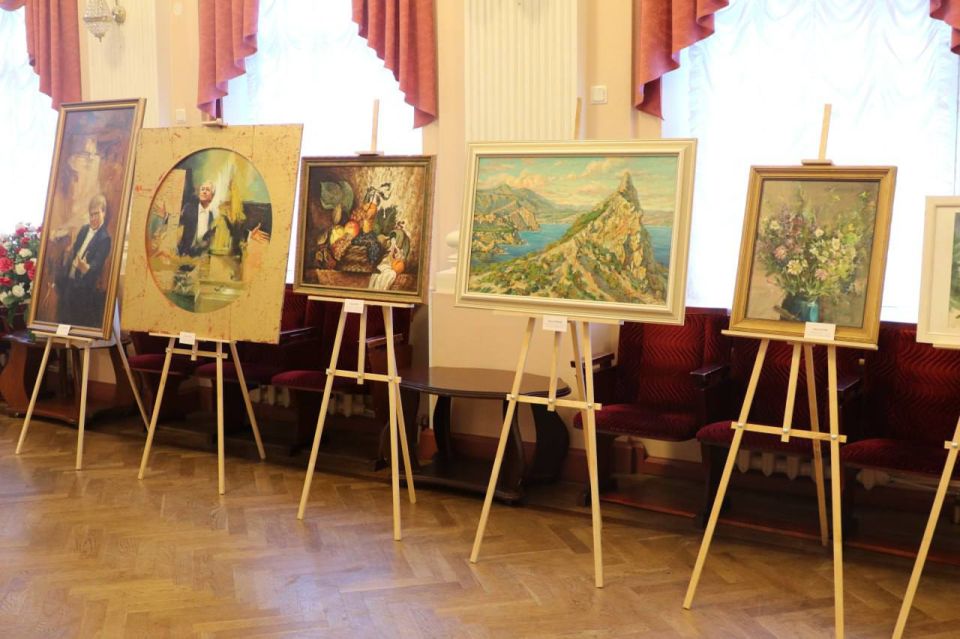 Выставка из Петербурга «Красота жизни» откроется в Мариуполе Выставка из Петербурга «Красота жизни» откроется в Мариуполе
