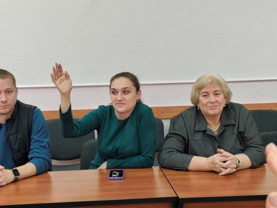 Встреча с горожанами и обсуждение актуальных проблем Встреча с горожанами и обсуждение актуальных проблем