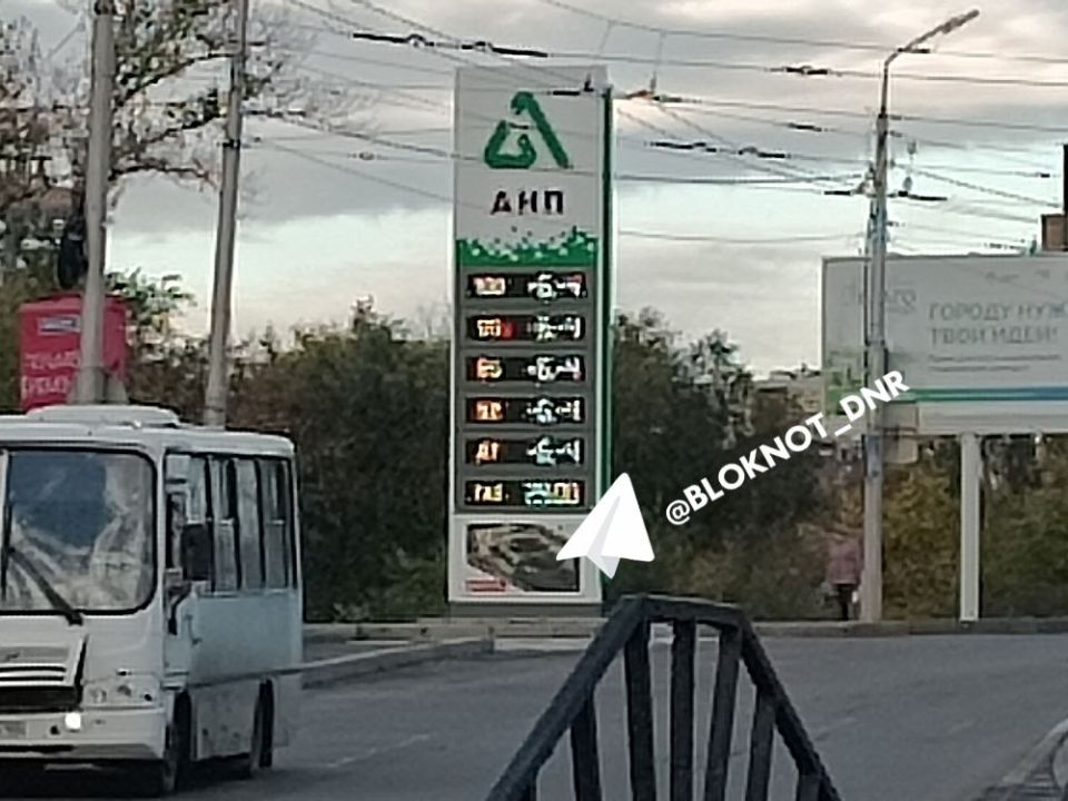    ?     ,  