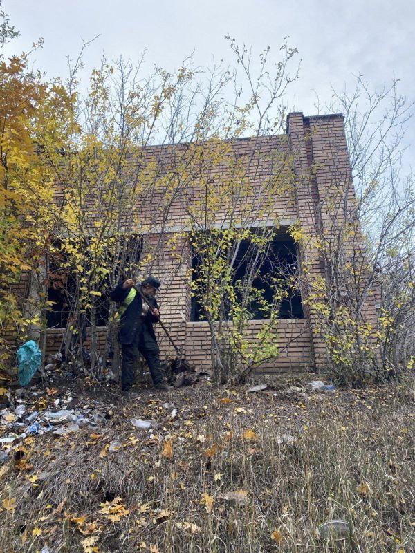 С заботой об округе.. На 13.10.2025 г. сотрудниками МУП "ЭКОС" выполнены следующие виды работ: Восстановление наружного освещения по кв. Молодёжный, м-н Зорька Уборка от мусора детских площадок по городу Удаление... С заботой об округе.. На 13.10.2025 г. сотрудниками МУП "ЭКОС" выполнены следующие виды работ: Восстановление наружного освещения по кв. Молодёжный, м-н Зорька Уборка от мусора детских площадок по городу Удаление...