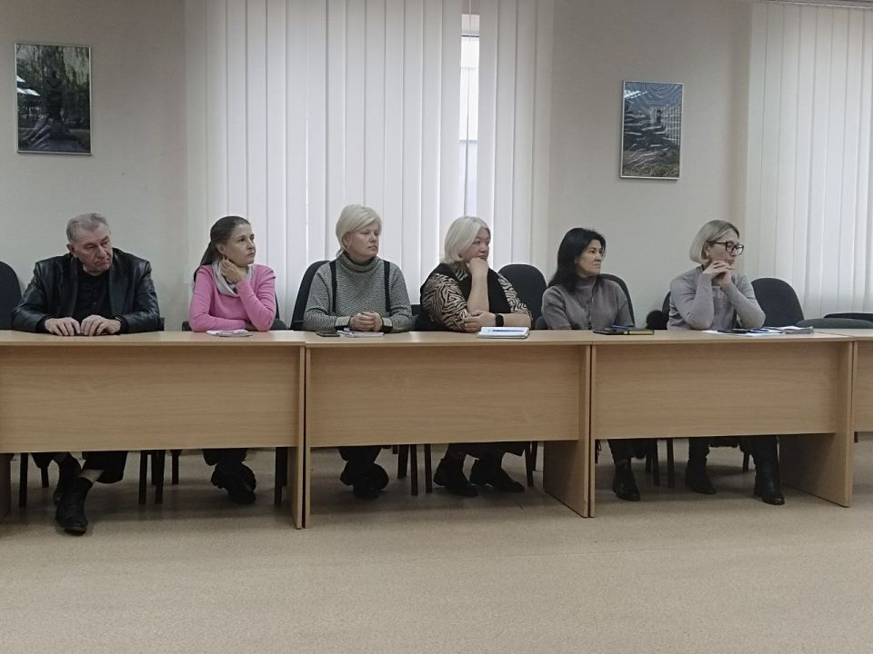На встрече заместителя Председателя Правительства ДНР Ларисы Толстыкиной с представителями СЗН ДНР были также затронуты вопросы освоения приоритетных для неё задач На встрече заместителя Председателя Правительства ДНР Ларисы Толстыкиной с представителями СЗН ДНР были также затронуты вопросы освоения приоритетных для неё задач