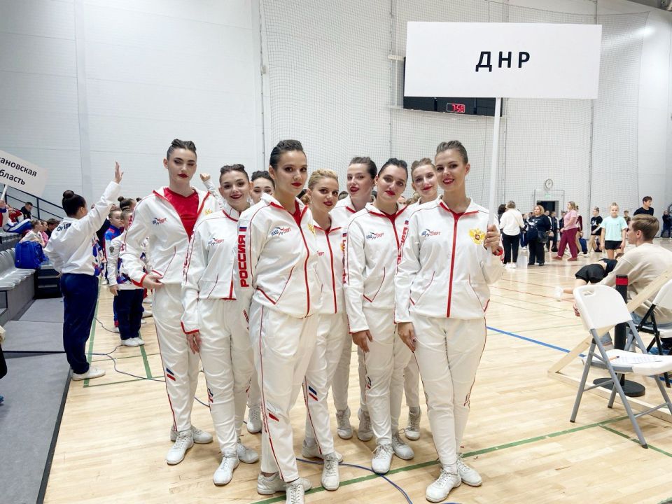 С 8 по 10 октября в Туле сборная нашей Республики по спортивной аэробике приняла участие во всероссийских соревнованиях "Золотая осень на Тульской земле" С 8 по 10 октября в Туле сборная нашей Республики по спортивной аэробике приняла участие во всероссийских соревнованиях "Золотая осень на Тульской земле"