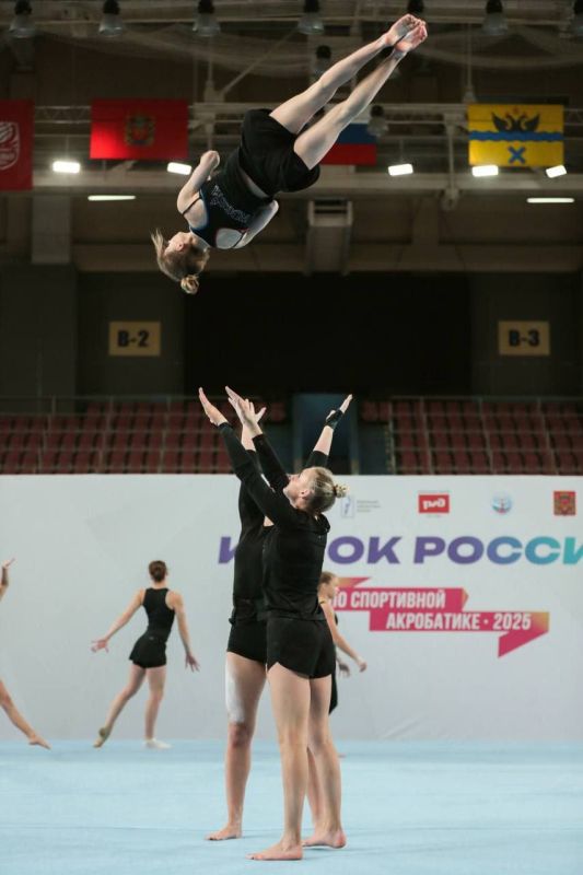 С 6 по 11 октября в Оренбурге прошел Кубок России по спортивной акробатике, в котором приняли участие и спортсмены Донецкой Народной Республики С 6 по 11 октября в Оренбурге прошел Кубок России по спортивной акробатике, в котором приняли участие и спортсмены Донецкой Народной Республики