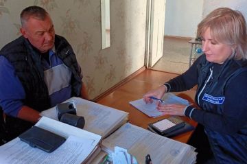 В с. Артемовка состоялся выездной приём руководителя общественной приемной Амвросиевского местного отделения Всероссийской политической партии «Единая Россия» Валентины Салаш