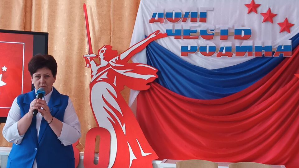 Александр Пеняев: Открыли сегодня еще одну «Парту героя» в общеобразовательной школе № 6 Александр Пеняев: Открыли сегодня еще одну «Парту героя» в общеобразовательной школе № 6