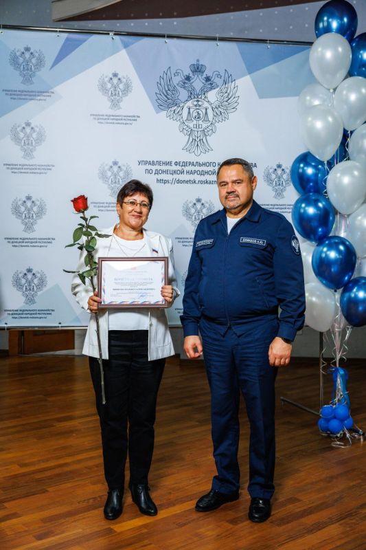 Делегация Казначейства России во главе с заместителем руководителя Федерального казначейства Александром Демидовым посетила с рабочим визитом Донецкую Народную Республику Делегация Казначейства России во главе с заместителем руководителя Федерального казначейства Александром Демидовым посетила с рабочим визитом Донецкую Народную Республику