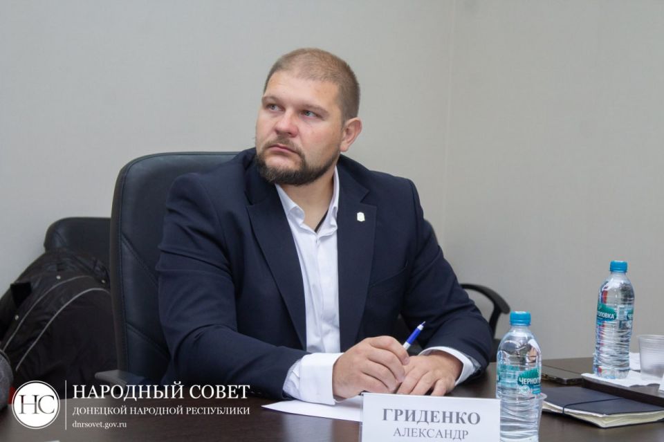 Парламентарии приняли участие в «правительственном часе» Госдумы Парламентарии приняли участие в «правительственном часе» Госдумы