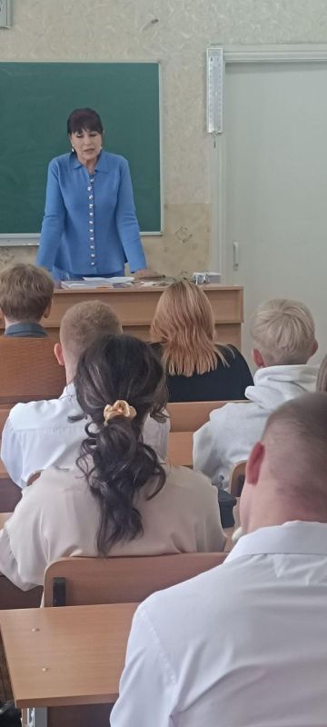 В Ждановке старшеклассников учат быть ответственными гражданами В Ждановке старшеклассников учат быть ответственными гражданами