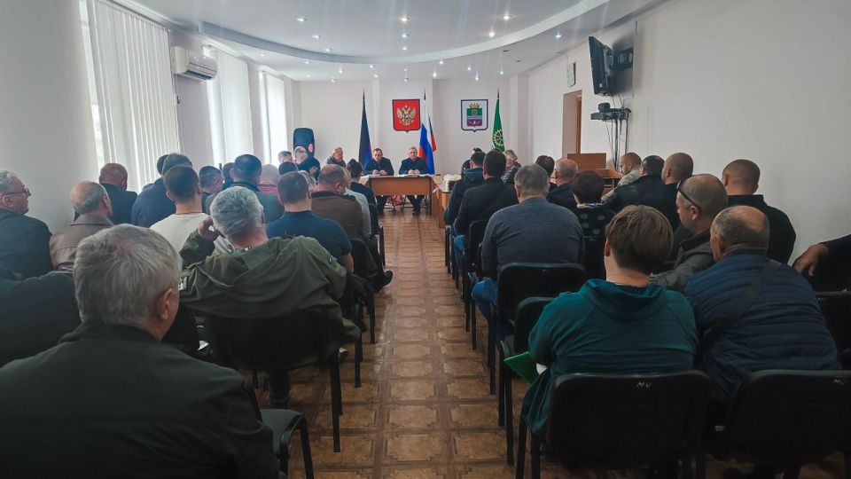 В Старобешево обсудили меры поддержки аграриев В Старобешево обсудили меры поддержки аграриев