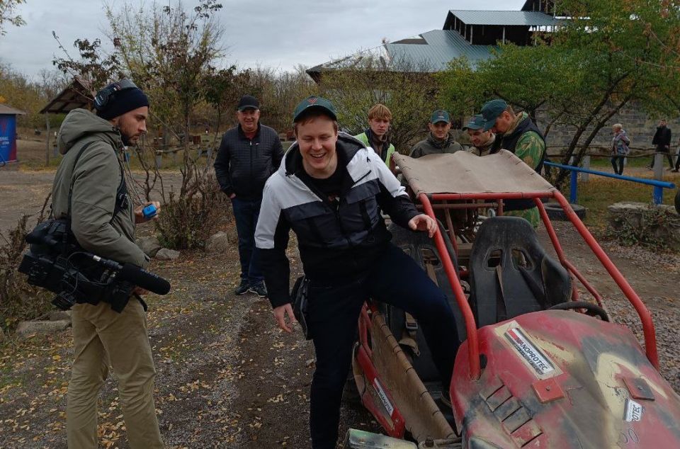 Зампред Правительства Татьяна Переверзева вместе с финалистами кадрового конкурса «Донбасс. СВОи Герои» приняла участие в турнире по многоборью Зампред Правительства Татьяна Переверзева вместе с финалистами кадрового конкурса «Донбасс. СВОи Герои» приняла участие в турнире по многоборью