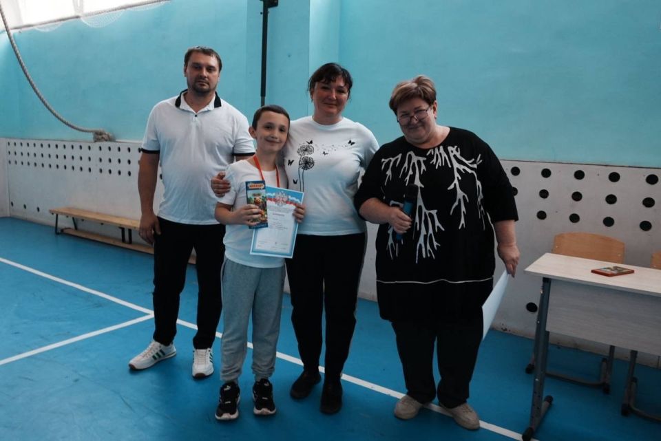 Школьники Кировского вместе с родителями поучаствовали в спортивных состязаниях Школьники Кировского вместе с родителями поучаствовали в спортивных состязаниях