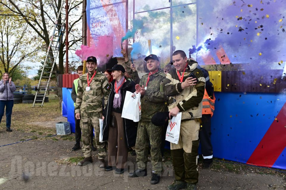 «СВОи Герои» Донбасса в деле: финалисты кадрового конкурса сразились в экстремальном многоборье «СВОи Герои» Донбасса в деле: финалисты кадрового конкурса сразились в экстремальном многоборье