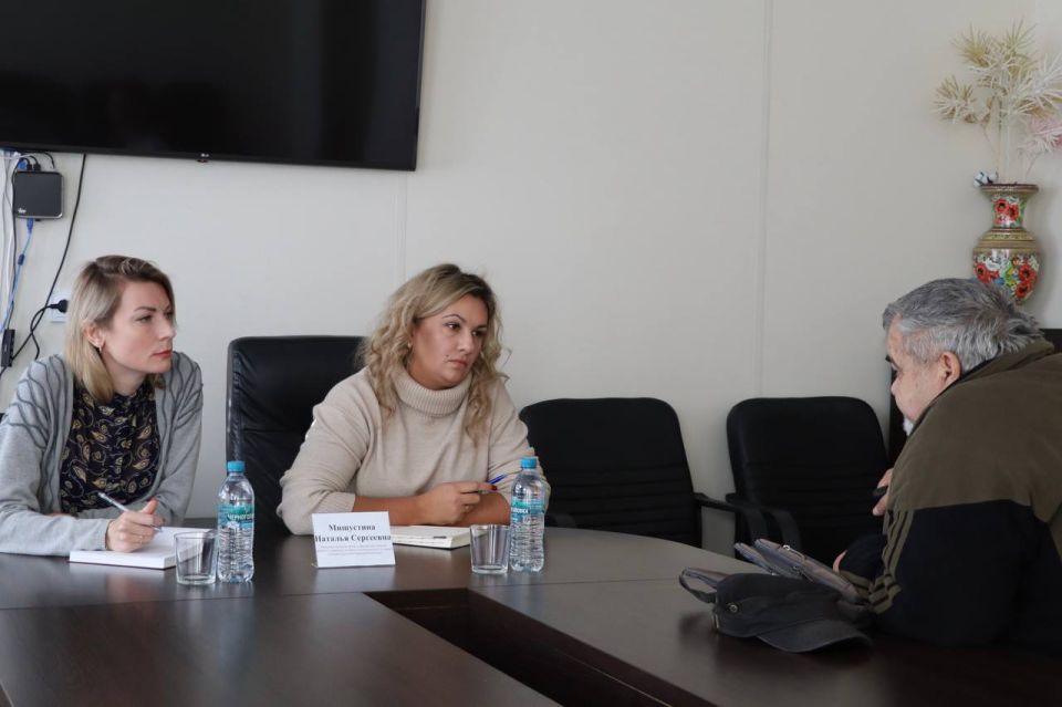 Дарья Морозова: Сотрудники аппарата Уполномоченного по правам человека в Донецкой Народной Республике провели выездной прием граждан в городе Волноваха, продолжая системную работу по защите прав и интересов жителей региона Дарья Морозова: Сотрудники аппарата Уполномоченного по правам человека в Донецкой Народной Республике провели выездной прием граждан в городе Волноваха, продолжая системную работу по защите прав и интересов жителей региона