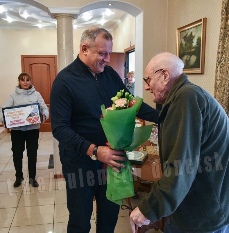 Алексей Кулемзин: Сегодня 102 день рождения отмечает житель Донецка – Борис Ефимович Виноградский Алексей Кулемзин: Сегодня 102 день рождения отмечает житель Донецка – Борис Ефимович Виноградский