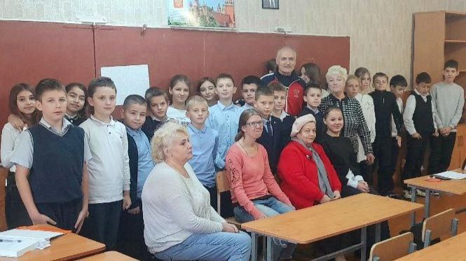 Неразрывная связь поколений - сила России! Неразрывная связь поколений - сила России!