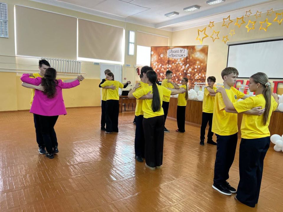 Где учатся слышать музыку ногами? В «Степе»! Где учатся слышать музыку ногами? В «Степе»!