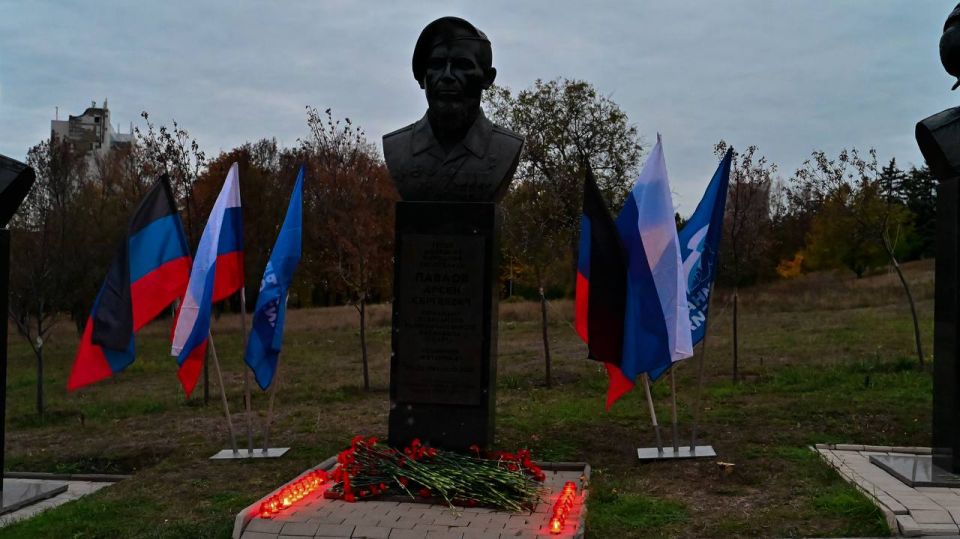 Его имя – символ мужества. 16 октября мы вспоминаем Героя, русского воина, ставшего легендой Донбасса Его имя – символ мужества. 16 октября мы вспоминаем Героя, русского воина, ставшего легендой Донбасса