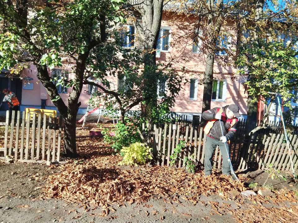 Сегодня, 16 октября 2025 года, в рамках проекта «Городская среда», реализуемого Единой Россией , работники предприятий Кировского района приняли участие в традиционной экологической акции «Чистый четверг» Сегодня, 16 октября 2025 года, в рамках проекта «Городская среда», реализуемого Единой Россией , работники предприятий Кировского района приняли участие в традиционной экологической акции «Чистый четверг»