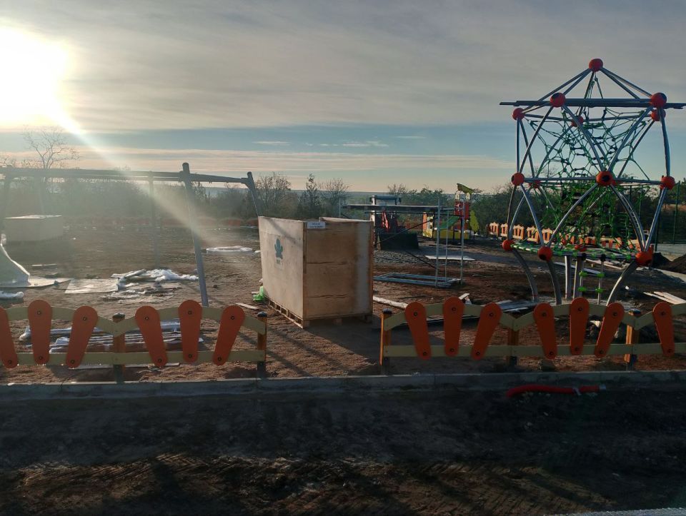 Наталья Великодная: В селе Гранитное продолжают выполнять работы по благоустройству общественной территории Наталья Великодная: В селе Гранитное продолжают выполнять работы по благоустройству общественной территории