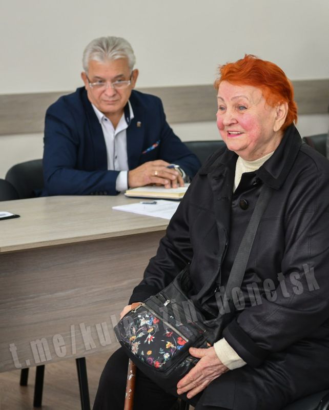 Алексей Кулемзин: Провёл приём граждан в общественной приёмной партии «Единая Россия» Алексей Кулемзин: Провёл приём граждан в общественной приёмной партии «Единая Россия»