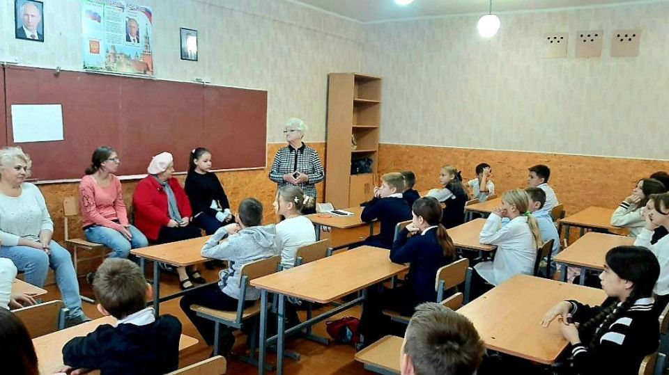 Неразрывная связь поколений - сила России! Неразрывная связь поколений - сила России!
