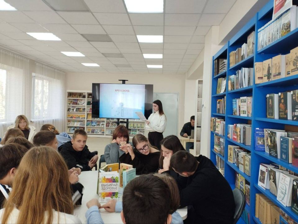 15 октября в читальном зале центральной городской модельной библиотеке состоялся час профилактики «Минздрав предупреждает: вредные привычки ведут к преступлениям» для подростков СШ №1 городского округа Харцызск 15 октября в читальном зале центральной городской модельной библиотеке состоялся час профилактики «Минздрав предупреждает: вредные привычки ведут к преступлениям» для подростков СШ №1 городского округа Харцызск