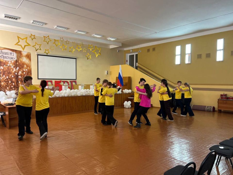 Где учатся слышать музыку ногами? В «Степе»! Где учатся слышать музыку ногами? В «Степе»!