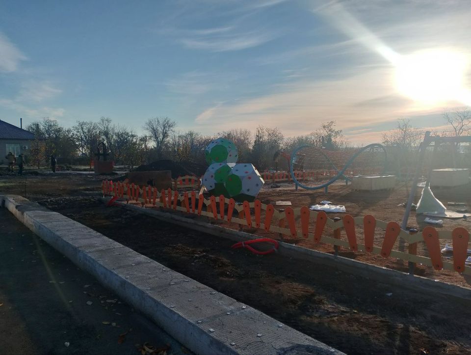 Наталья Великодная: В селе Гранитное продолжают выполнять работы по благоустройству общественной территории Наталья Великодная: В селе Гранитное продолжают выполнять работы по благоустройству общественной территории