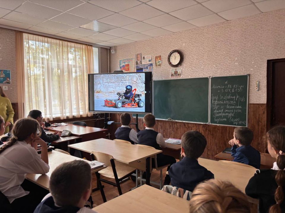 Олег Трофимов: Для школьников Республики юные мастера провели творческие мастерские «Знаю, умею, поделюсь с другими» Олег Трофимов: Для школьников Республики юные мастера провели творческие мастерские «Знаю, умею, поделюсь с другими»