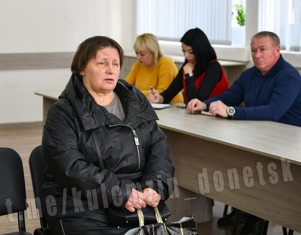 Алексей Кулемзин: Провёл приём граждан в общественной приёмной партии «Единая Россия» Алексей Кулемзин: Провёл приём граждан в общественной приёмной партии «Единая Россия»