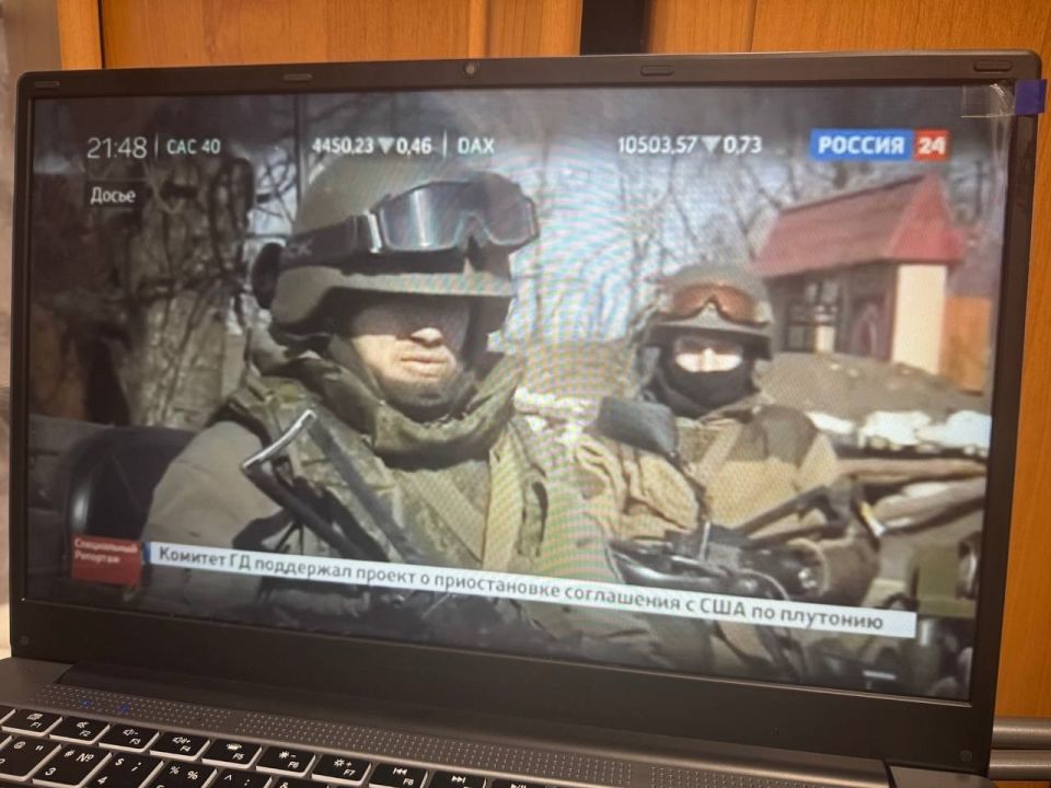 Школьники Старобешевского округа почтили память "Моторолы" Школьники Старобешевского округа почтили память "Моторолы"