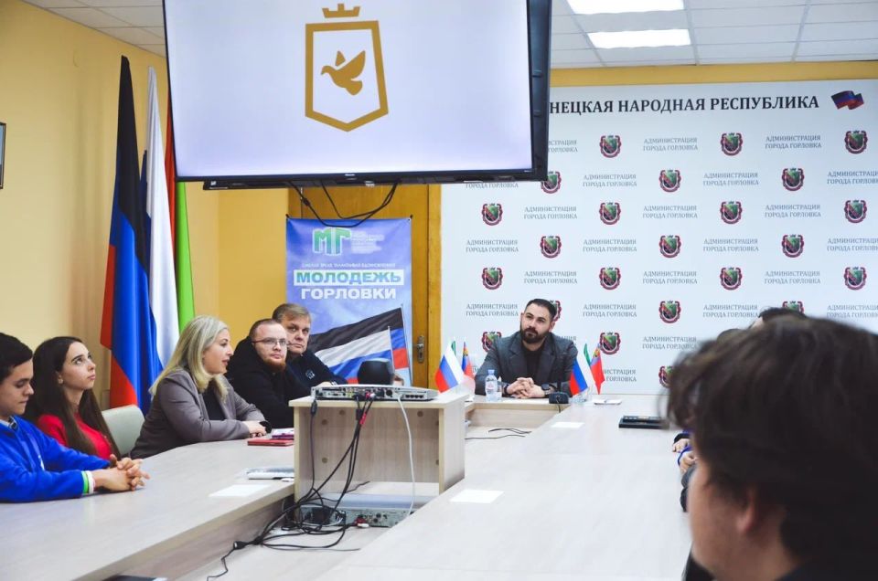 Для саморазвития и развлечений: в Горловке откроют современный молодежный центр Для саморазвития и развлечений: в Горловке откроют современный молодежный центр