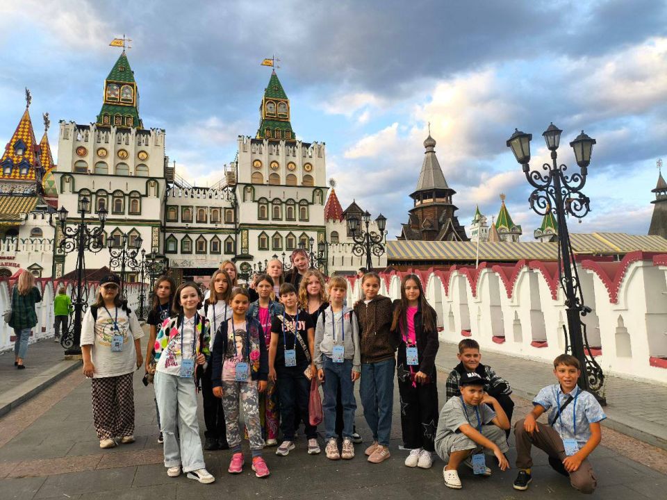 Денис Пушилин: Более 3200 детей из ДНР в этом году побывали на экскурсиях в городах нашей Родины в рамках Всероссийской программы «Культурная карта 4+85» Денис Пушилин: Более 3200 детей из ДНР в этом году побывали на экскурсиях в городах нашей Родины в рамках Всероссийской программы «Культурная карта 4+85»