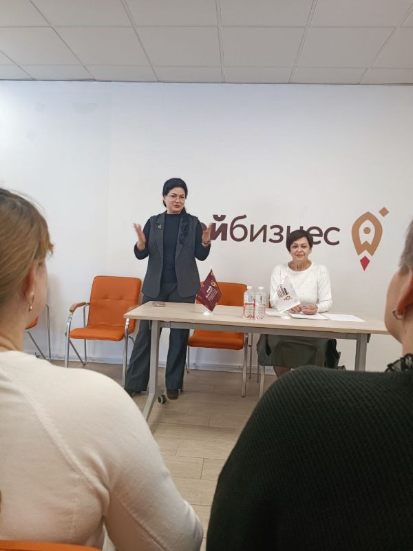 В рамках реализации программы СОВЕТА ЖЕНЩИН Г.МАРИУПОЛЯ РО "СОЮЗ ЖЕНЩИН РОССИИ" в ДНР - "ЖЕНСКОЕ ЗДОРОВЬЕ" прошла лекция врача высшей категории, гинеколога с 40-летним стажем, Островой Марины Евгеньевны В рамках реализации программы СОВЕТА ЖЕНЩИН Г.МАРИУПОЛЯ РО "СОЮЗ ЖЕНЩИН РОССИИ" в ДНР - "ЖЕНСКОЕ ЗДОРОВЬЕ" прошла лекция врача высшей категории, гинеколога с 40-летним стажем, Островой Марины Евгеньевны