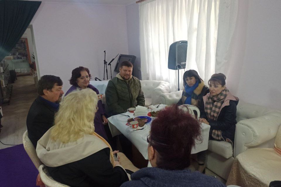 Валентин Левченко: Неожиданным праздником оказалась встреча заместителя руководителя Управы Елены Михайловны Повалий с АНО культурного просвещения и социальной помощи «Паруса надежды» и распределительного волонтерского... Валентин Левченко: Неожиданным праздником оказалась встреча заместителя руководителя Управы Елены Михайловны Повалий с АНО культурного просвещения и социальной помощи «Паруса надежды» и распределительного волонтерского...