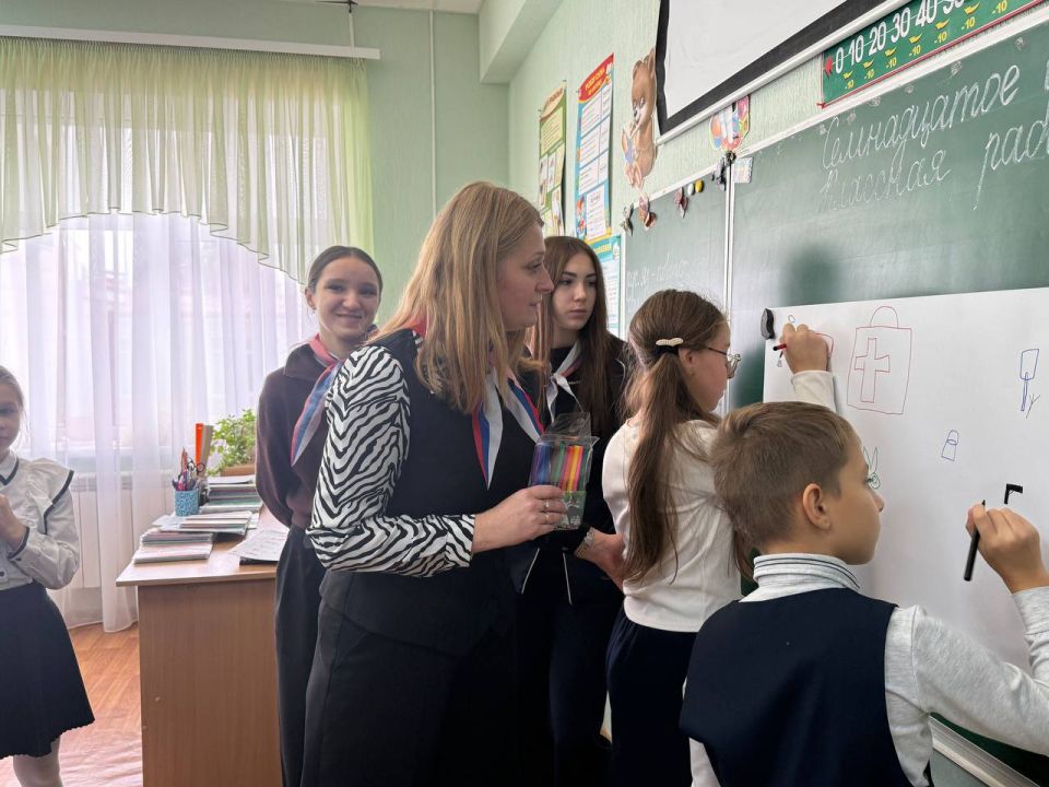 ЕДИНАЯ БОЛЬШАЯ ПЕРЕМЕНА. Сегодня в ГБОУ "Тельмановская гимназия Тельмановского М.О." царила особая атмосфера! ЕДИНАЯ БОЛЬШАЯ ПЕРЕМЕНА. Сегодня в ГБОУ "Тельмановская гимназия Тельмановского М.О." царила особая атмосфера!
