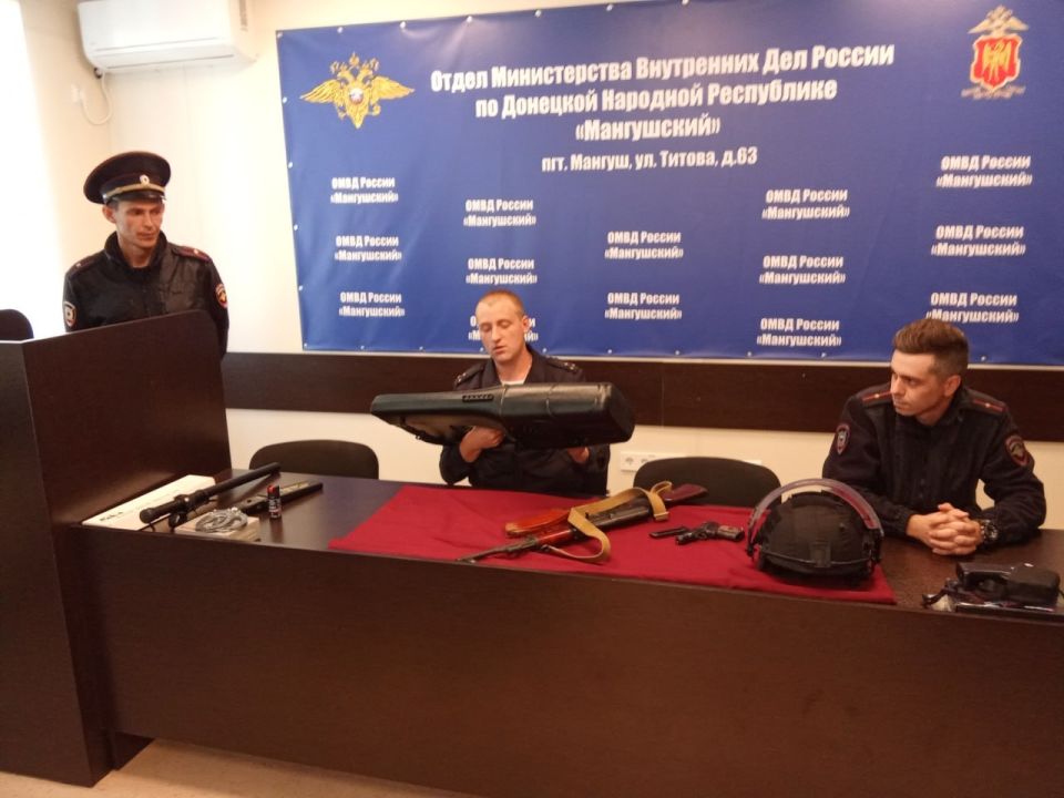 В ОМВД России «Мангушский» прошел «День открытых дверей» В ОМВД России «Мангушский» прошел «День открытых дверей»