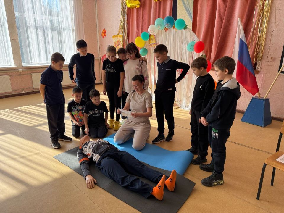 С октября в Донецкой Народной Республике стартовала акция «Учиться в Донбассе», инициированная Главой ДНР Денисом Пушилиным С октября в Донецкой Народной Республике стартовала акция «Учиться в Донбассе», инициированная Главой ДНР Денисом Пушилиным