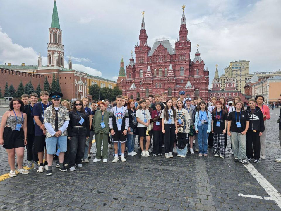 В рамках Всероссийской программы «Культурная карта 4+85» более 3 тысяч детей из ДНР в этом году побывали на экскурсиях в различных городах В рамках Всероссийской программы «Культурная карта 4+85» более 3 тысяч детей из ДНР в этом году побывали на экскурсиях в различных городах