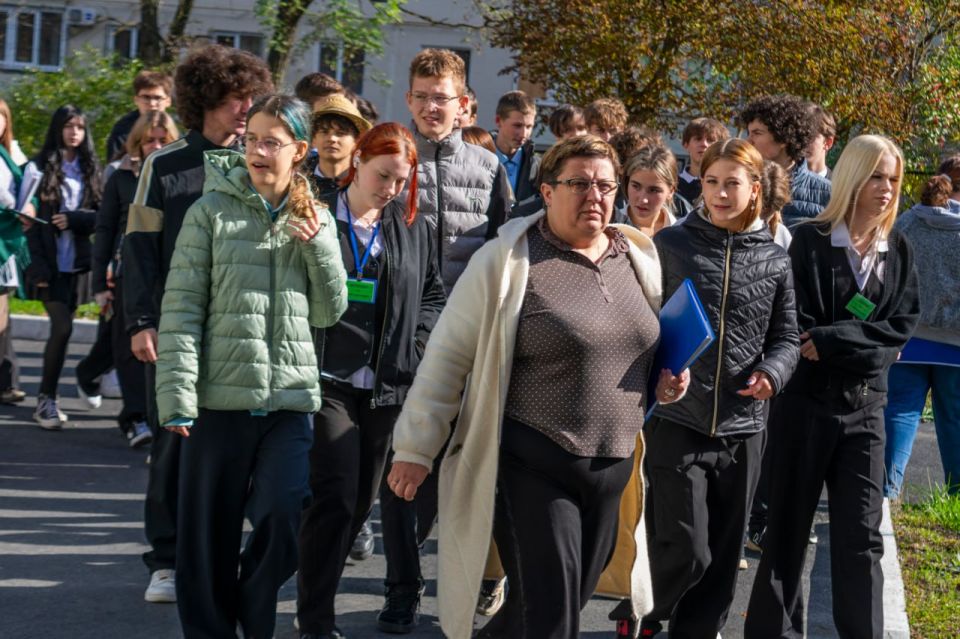 В Мариупольской школе №68 состоялось подписание соглашения об открытии Школьного спасательного отряда «Шторм», а также прошло занятие в рамках проекта «Школа антитеррора» В Мариупольской школе №68 состоялось подписание соглашения об открытии Школьного спасательного отряда «Шторм», а также прошло занятие в рамках проекта «Школа антитеррора»