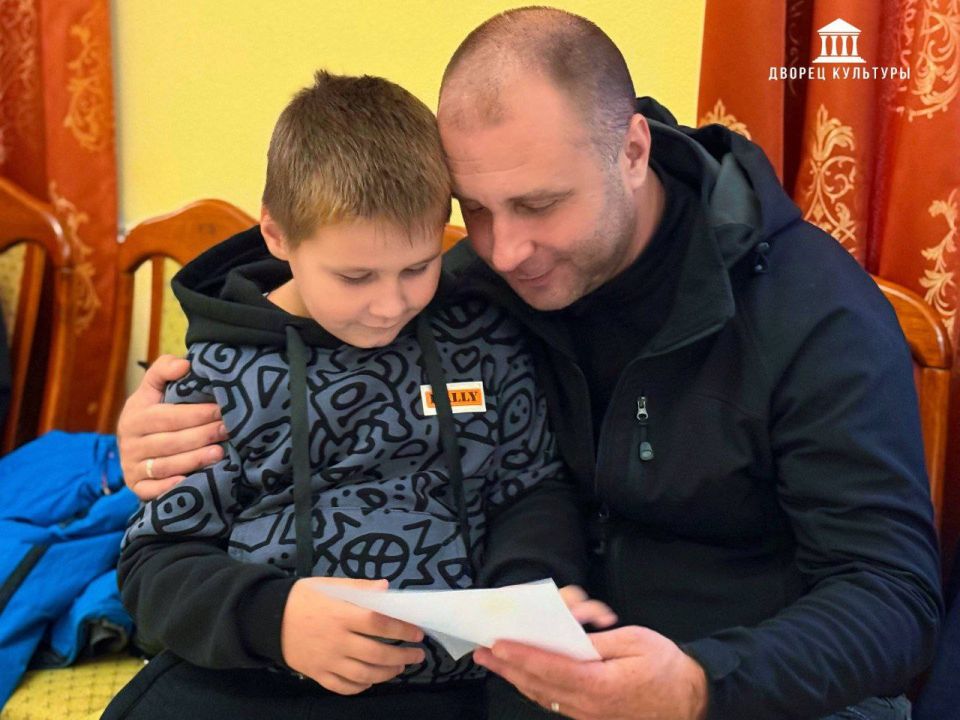 В Харцызском городском Дворце культуры, 17 октября, в атмосфере тепла и семейного единения, творческие сотрудники ХГДК совместно с Отделением филиала Фонда «Защитники Отечества» по г. Харцызск провели конкурсную программу... В Харцызском городском Дворце культуры, 17 октября, в атмосфере тепла и семейного единения, творческие сотрудники ХГДК совместно с Отделением филиала Фонда «Защитники Отечества» по г. Харцызск провели конкурсную программу...