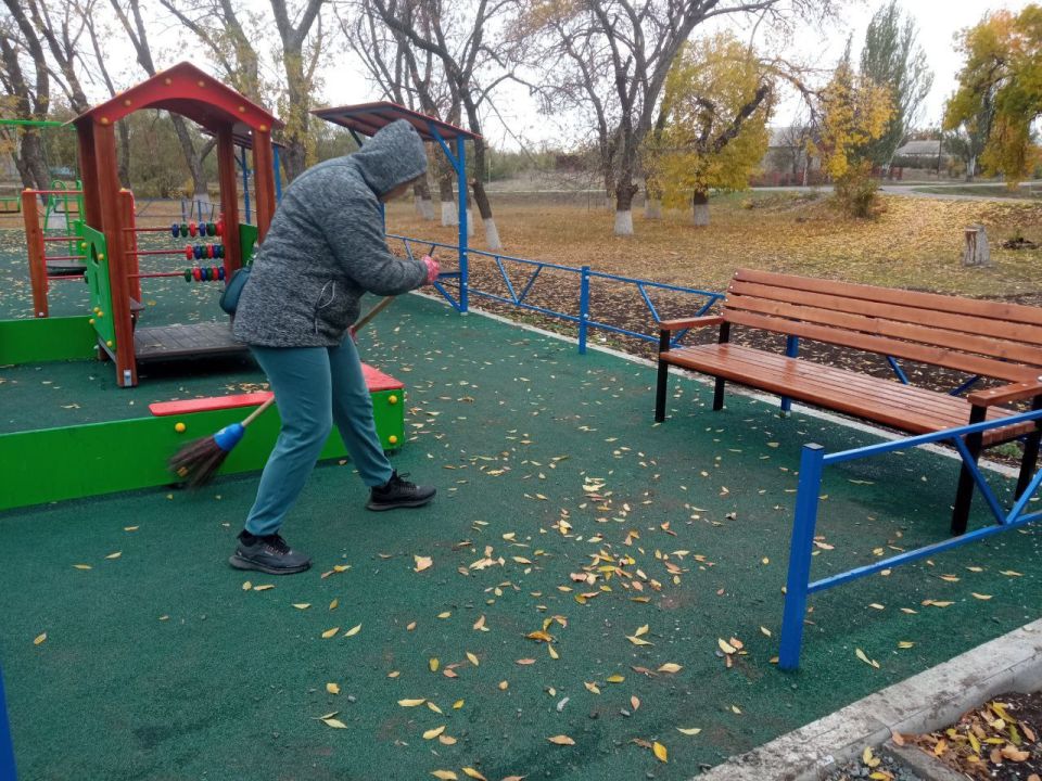 Итоги работы МУП "Восток-Комсервис" за период с 10.10.2025 по 16.10.2025. На территории Володарского муниципального округа были произведены следующие работы: Итоги работы МУП "Восток-Комсервис" за период с 10.10.2025 по 16.10.2025. На территории Володарского муниципального округа были произведены следующие работы: