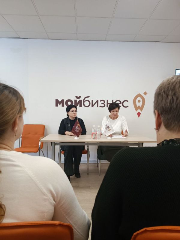 В рамках реализации программы СОВЕТА ЖЕНЩИН Г.МАРИУПОЛЯ РО "СОЮЗ ЖЕНЩИН РОССИИ" в ДНР - "ЖЕНСКОЕ ЗДОРОВЬЕ" прошла лекция врача высшей категории, гинеколога с 40-летним стажем, Островой Марины Евгеньевны В рамках реализации программы СОВЕТА ЖЕНЩИН Г.МАРИУПОЛЯ РО "СОЮЗ ЖЕНЩИН РОССИИ" в ДНР - "ЖЕНСКОЕ ЗДОРОВЬЕ" прошла лекция врача высшей категории, гинеколога с 40-летним стажем, Островой Марины Евгеньевны
