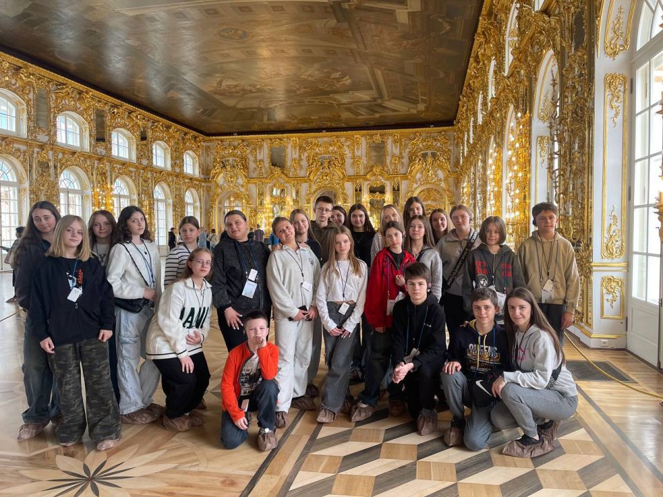 Денис Пушилин: Более 3200 детей из ДНР в этом году побывали на экскурсиях в городах нашей Родины в рамках Всероссийской программы «Культурная карта 4+85» Денис Пушилин: Более 3200 детей из ДНР в этом году побывали на экскурсиях в городах нашей Родины в рамках Всероссийской программы «Культурная карта 4+85»