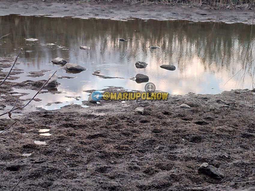 Павлопольское водохранилище превратилось в лужу, но все еще питает Мариуполь Павлопольское водохранилище превратилось в лужу, но все еще питает Мариуполь