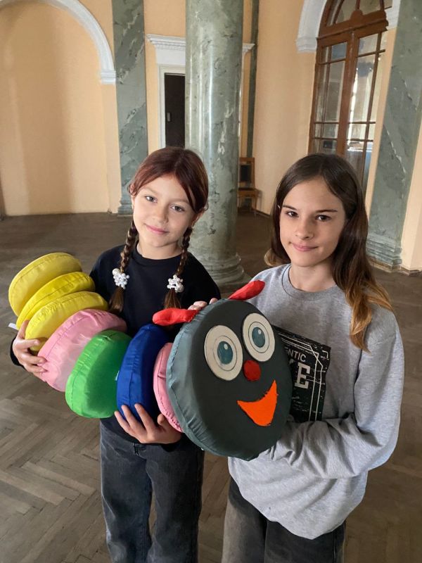 18 октября в МБУ "Зугрэсский ГДК", под руководством культорганизатора Богдановой Светланы Витальевны, состоялась игровая программа ко Всемирному Дню конфет «СЛАДКОЕЖКА» 18 октября в МБУ "Зугрэсский ГДК", под руководством культорганизатора Богдановой Светланы Витальевны, состоялась игровая программа ко Всемирному Дню конфет «СЛАДКОЕЖКА»