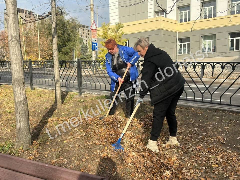 Более 6800 человек вышли на масштабный субботник в Донецке Более 6800 человек вышли на масштабный субботник в Донецке