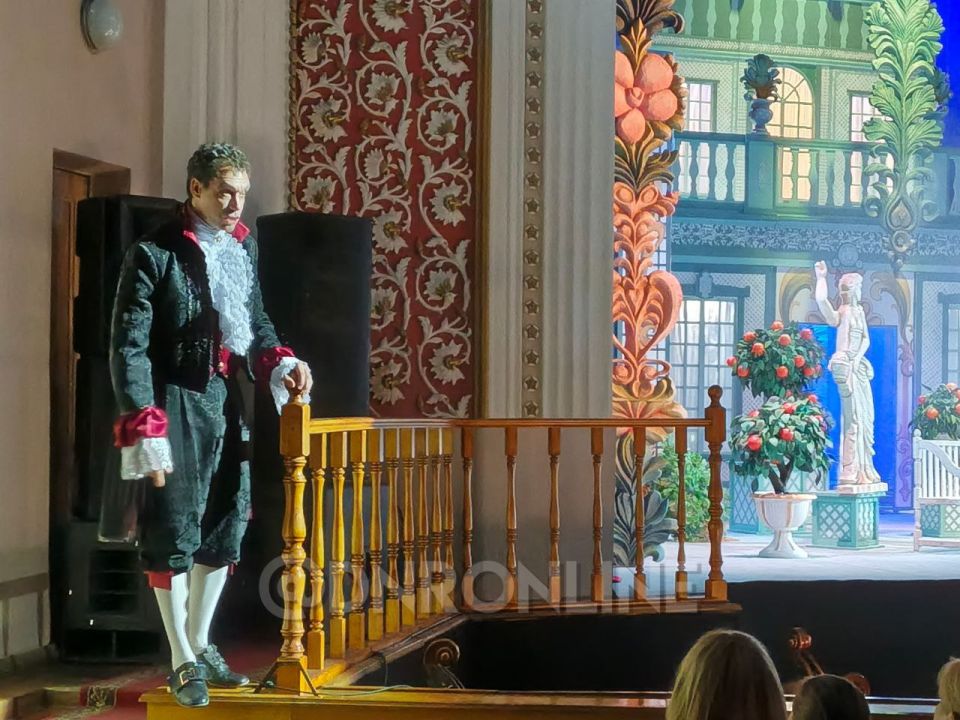 В Донбасс Опере прошла премьера «Свадьбы Фигаро» В Донбасс Опере прошла премьера «Свадьбы Фигаро»
