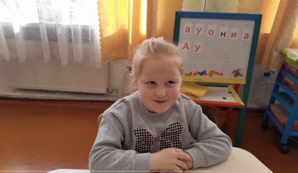 В рамках Республиканской акции «Учиться в Донбассе», проекта «Классные встречи», 17 октября в начальной школе ГБОУ "Луганская школа 12 г.о. Дебальцево" социальный педагог организовала встречу с законным представителем ООО... В рамках Республиканской акции «Учиться в Донбассе», проекта «Классные встречи», 17 октября в начальной школе ГБОУ "Луганская школа 12 г.о. Дебальцево" социальный педагог организовала встречу с законным представителем ООО...