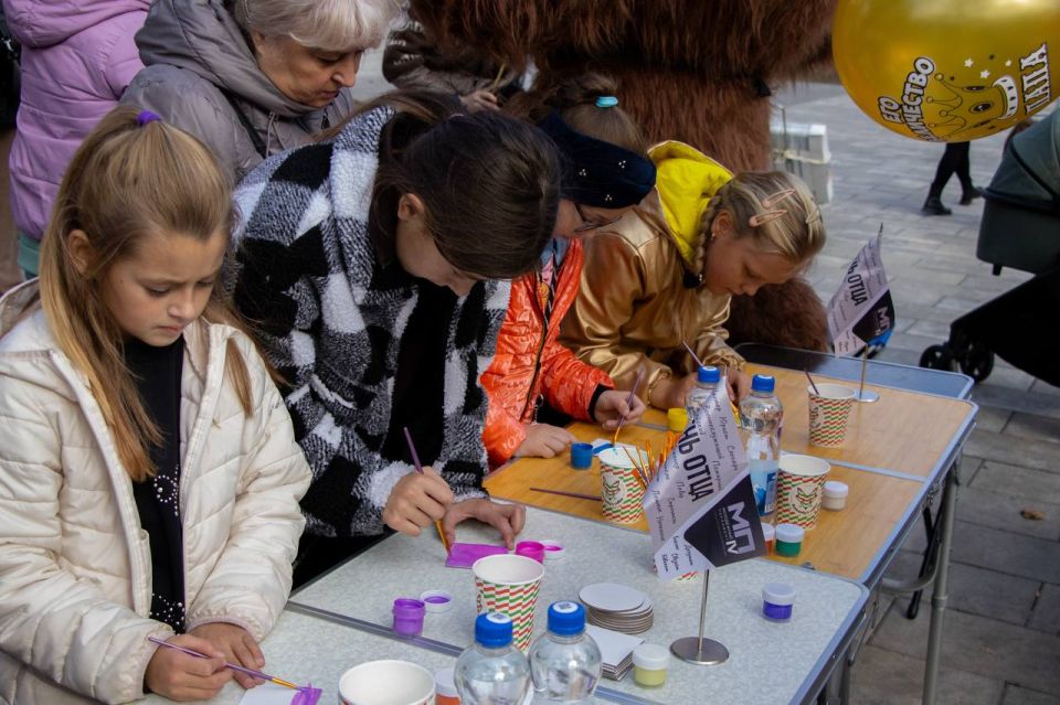 «Отец — наш защитник и компас» «Отец — наш защитник и компас»